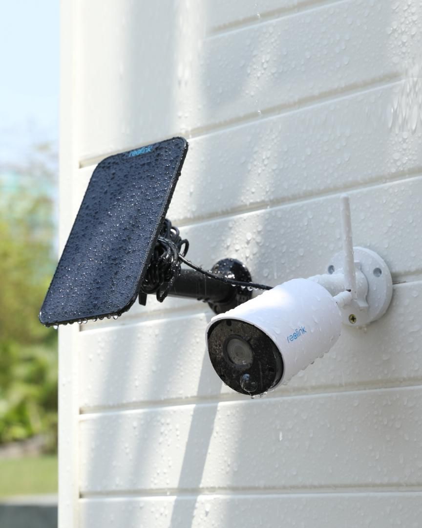 Camera de supraveghere Reolink Argus Eco cu panou solar B320 Senzor: 1/2.7  CMOS Rezolutie video: 3 Megapixeli (2304 x 1296 pixeli) Cadre/secunda: 15 FPS Lentila fixa: 4mm Distanta iluminator IR: 10 m Numar LED-uri IR: 6 Compresie video: H.264 Detectia miscarii Standard Wireless: IEEE 802.11a/b/g/n